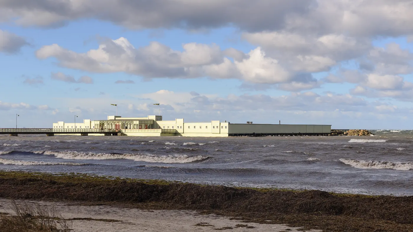 Ribersborgs kallbadhus vid Öresund